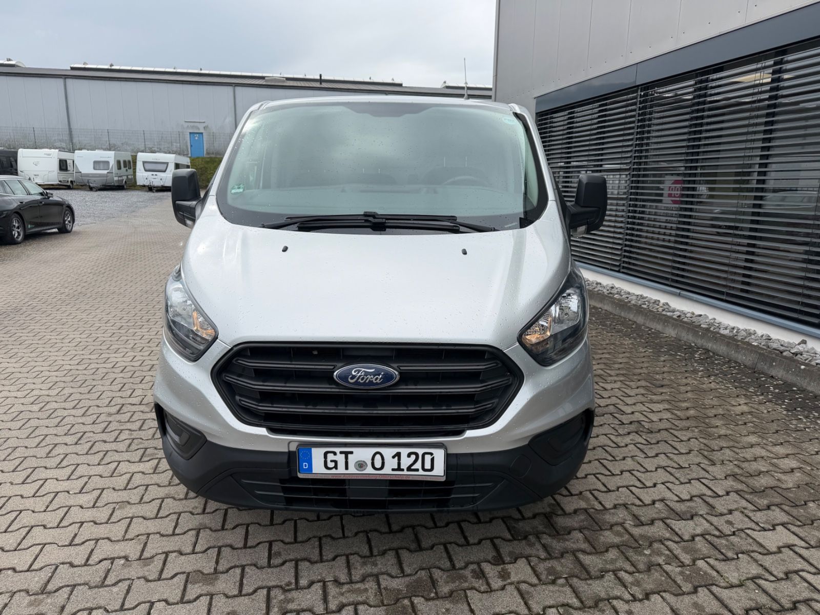 Fahrzeugabbildung Ford Transit Custom AHK 2,5 to