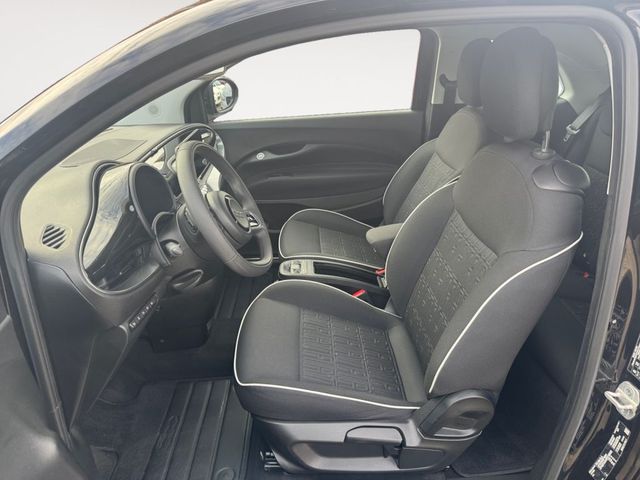 500e Cabrio 42kWh C // Komfort- + Style Paket