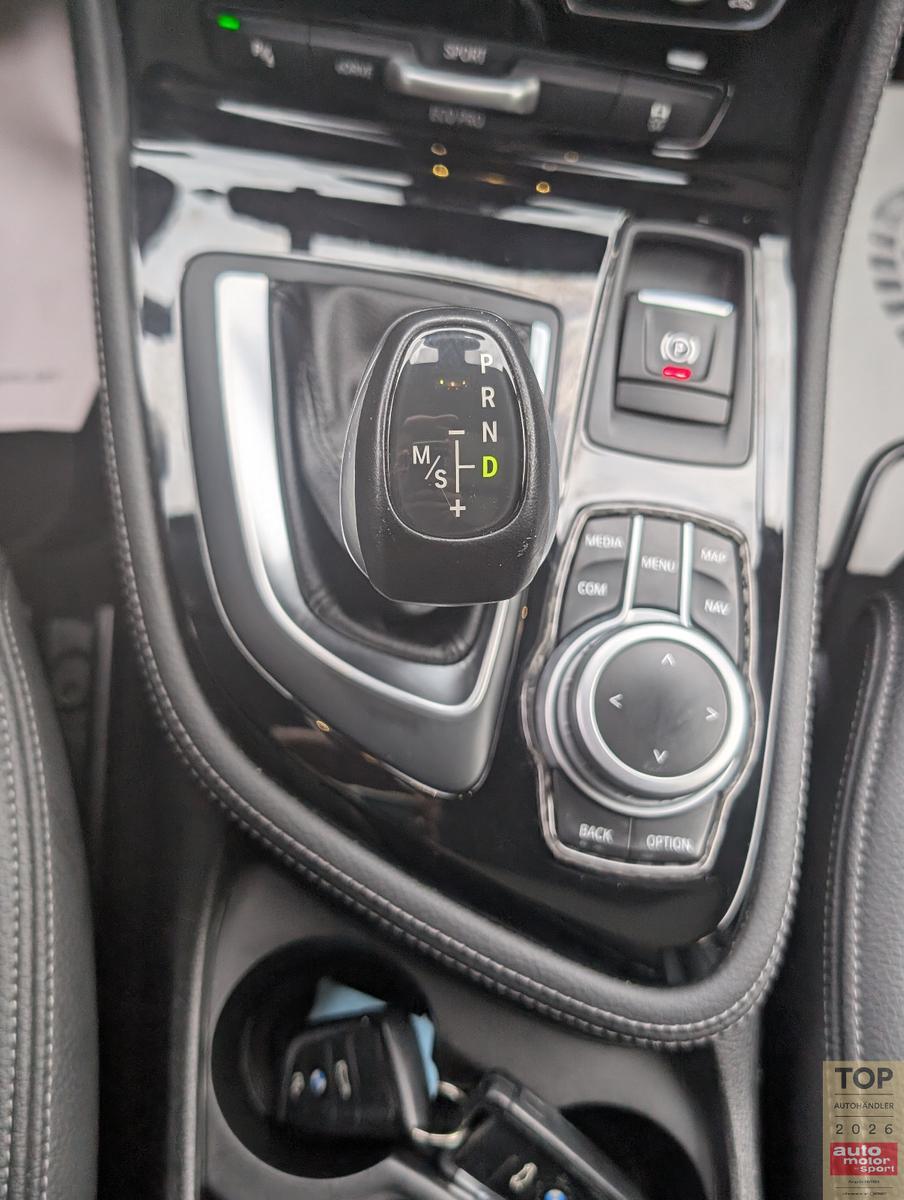 BMW 225xe Active Tourer Luxury-Line*ACC*AHK*PANO*HUD