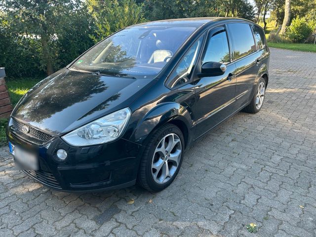 Ford Smax Schwarz Familienwagen