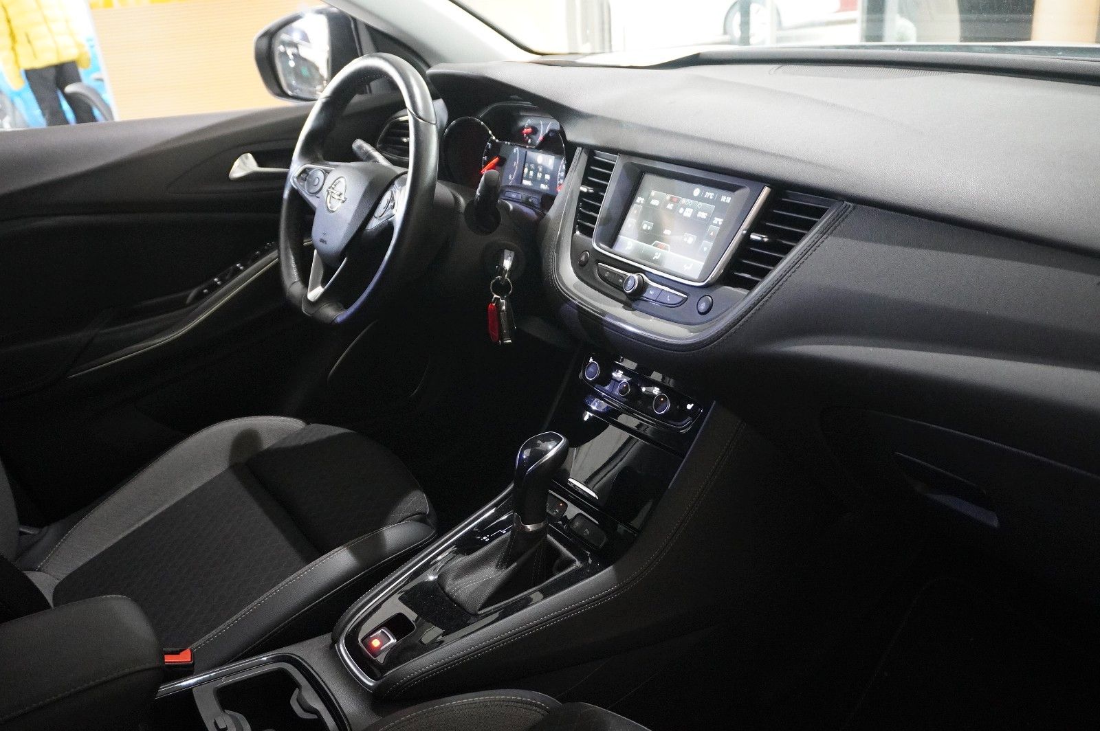 Fahrzeugabbildung Opel Grandland 1.5D AHK/KAMERA/SHZ/LHZ/FSH/ALU/ACC
