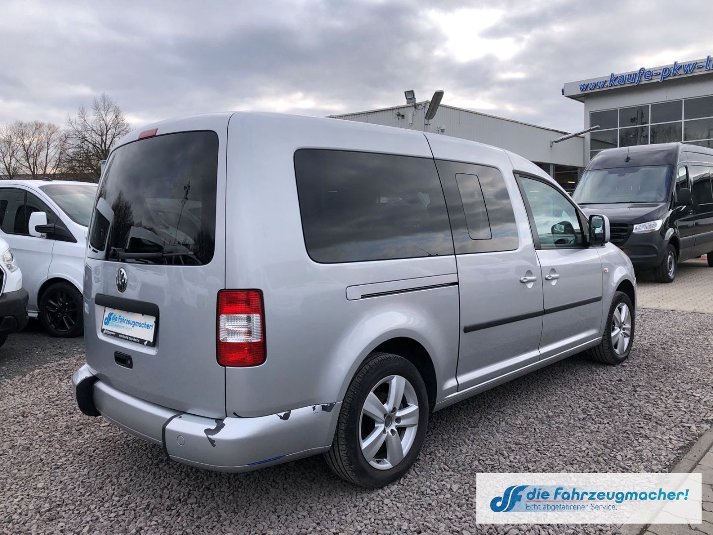 Fahrzeugabbildung Volkswagen Caddy Life Family 1.9 TDI *BEHINDERTENGERECHT