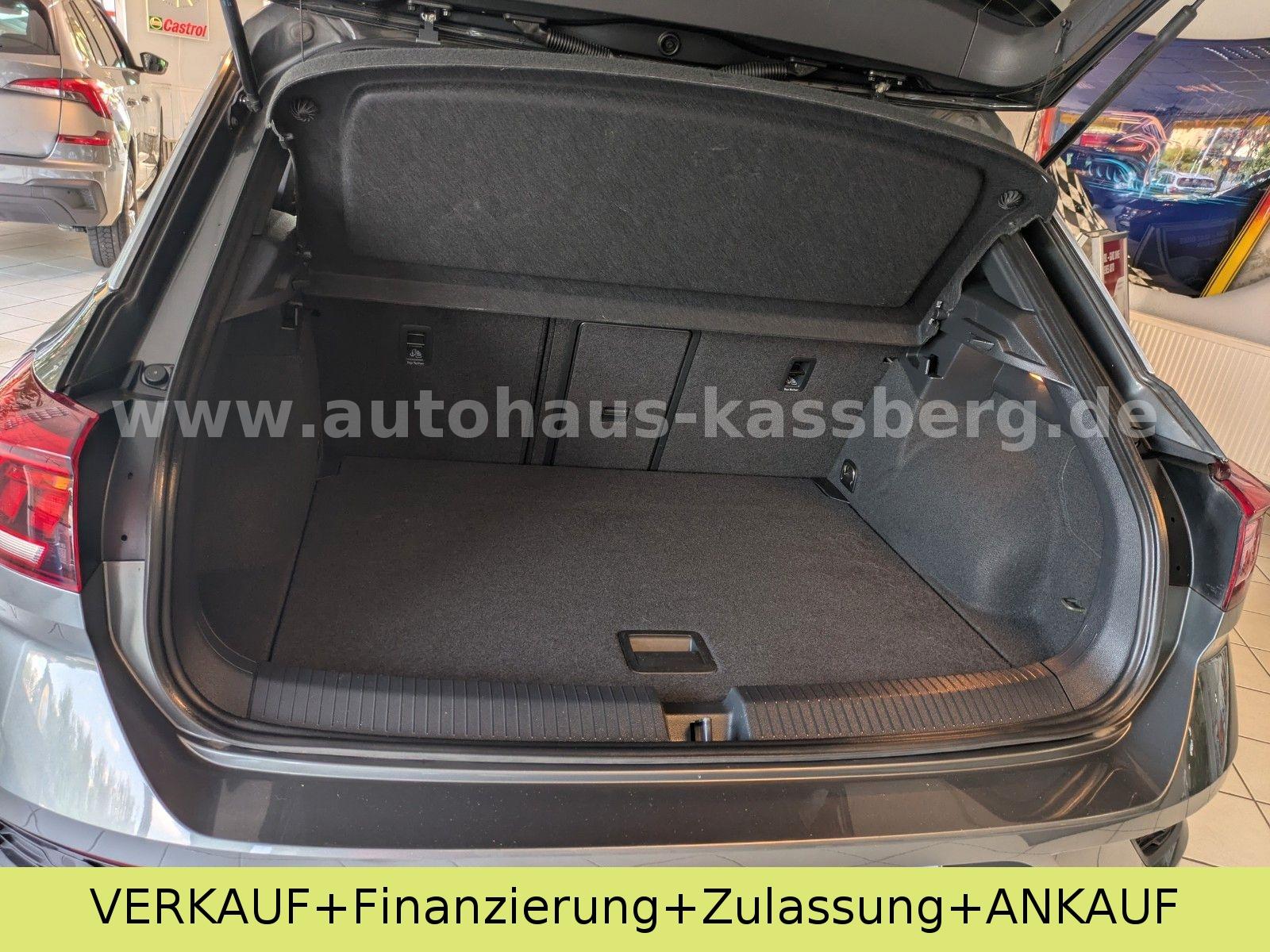 Volkswagen T-Roc 1.5 TSI Sport NAVI AHZV