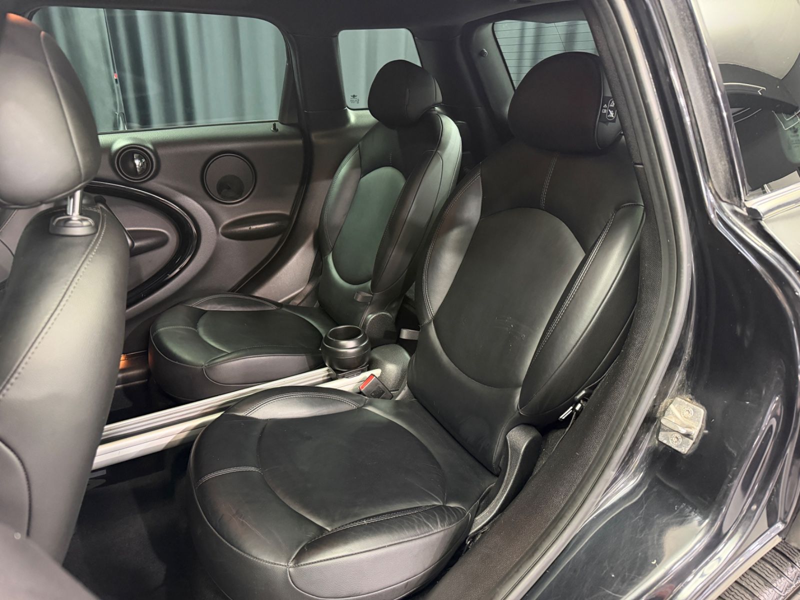 Fahrzeugabbildung MINI COOPER D Countryman Cooper D All4|PANO|NAVI|