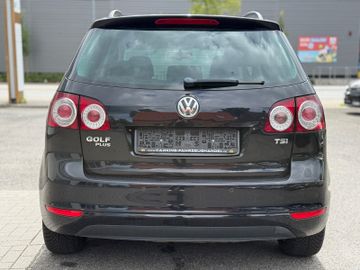 Volkswagen Golf - 5