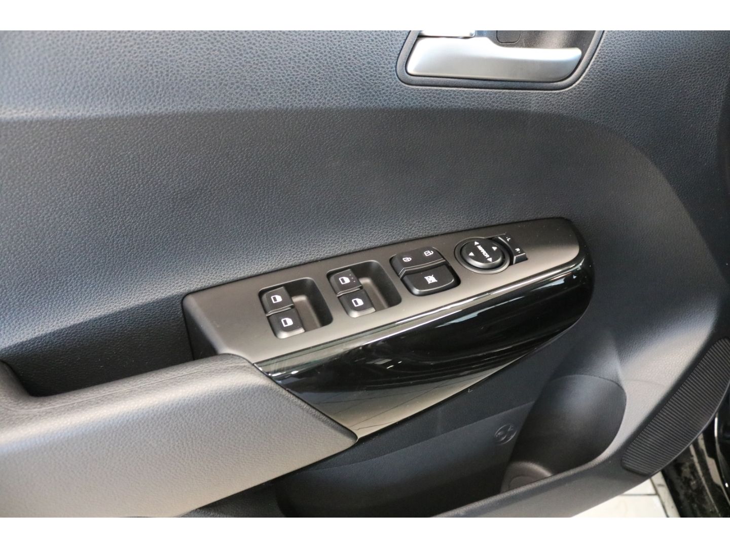 Fahrzeugabbildung Kia Picanto Vision 1.0 EU6d Navi Kamera PDC SHZ