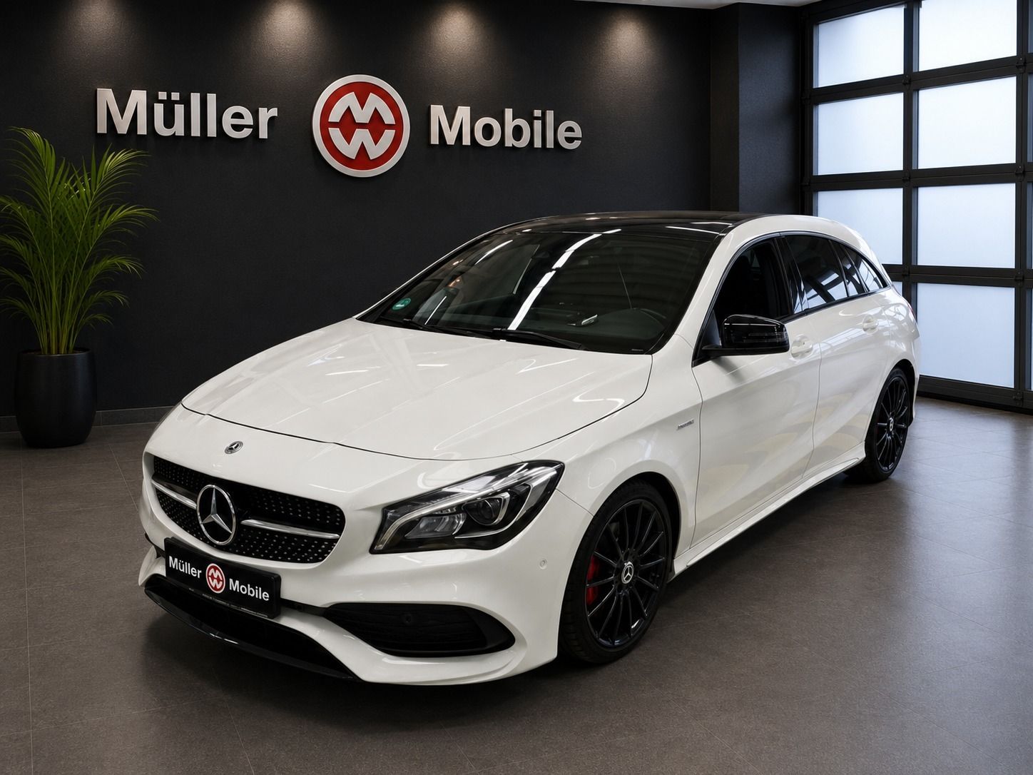 Fahrzeugabbildung Mercedes-Benz CLA 180 7G-DCT Urban Style Edition AMG PANORAMA