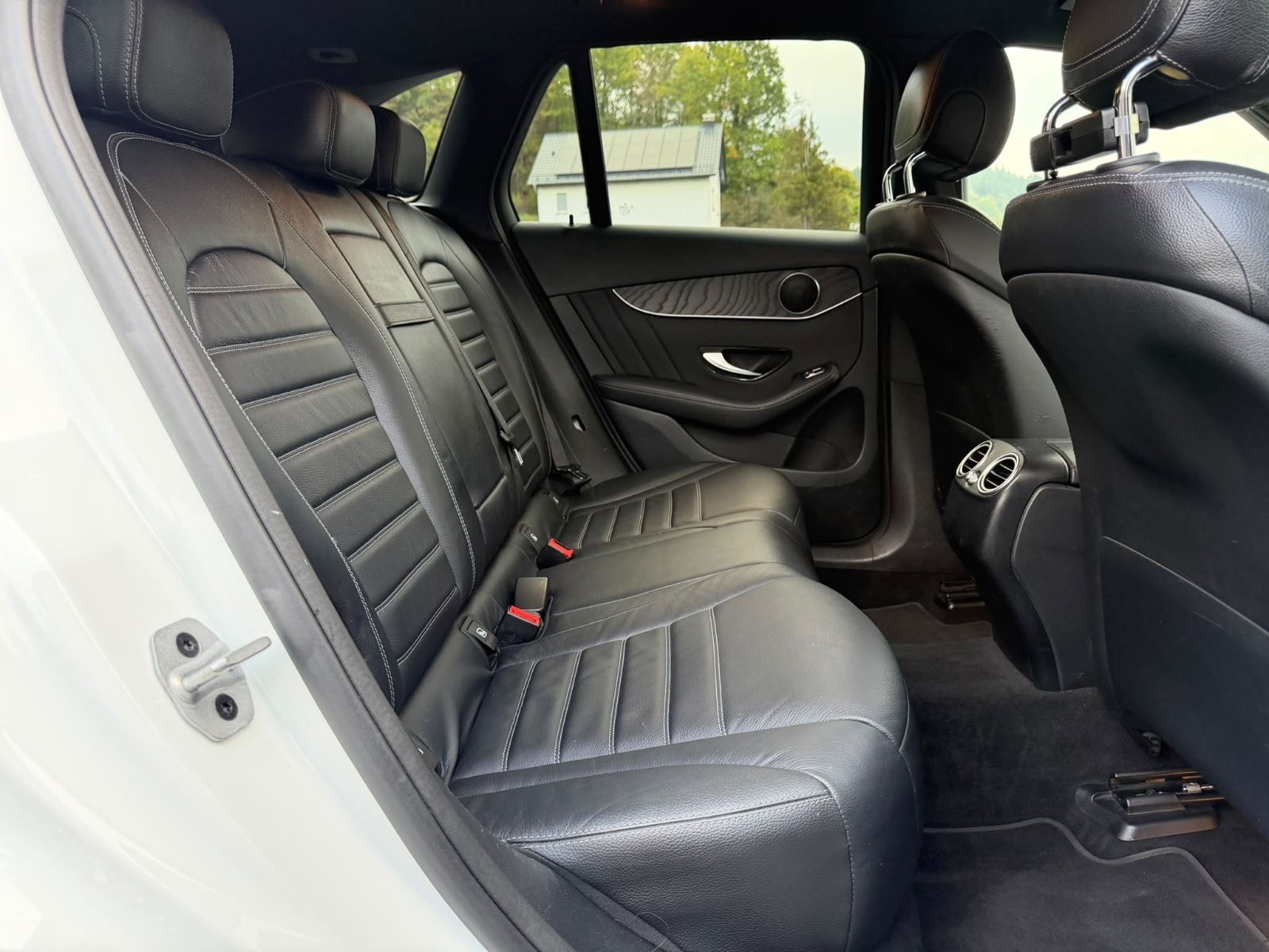 MERCEDES-BENZ GLC 300 de 4Matic AMG-PAKET/AHK/KAMERA – Foto 11