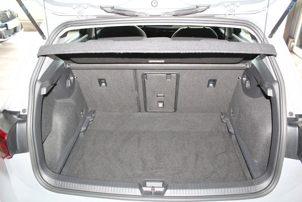 Volkswagen Golf VIII 1.5 Lim. Life 150*ACC*DAB*SZHZG*NAVI*, миниатюра 11