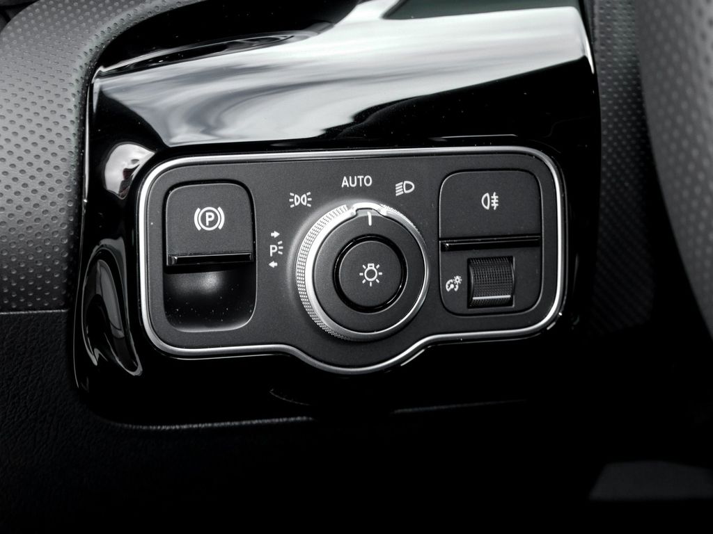 Mercedes-Benz A 220 d 4MATIC Limousine |Edition|AMG|NIGHT|KEYL
