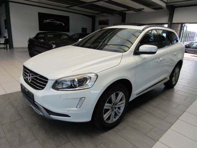 Volvo XC 60 XC60 Momentum 2WD / Panorama-Dach