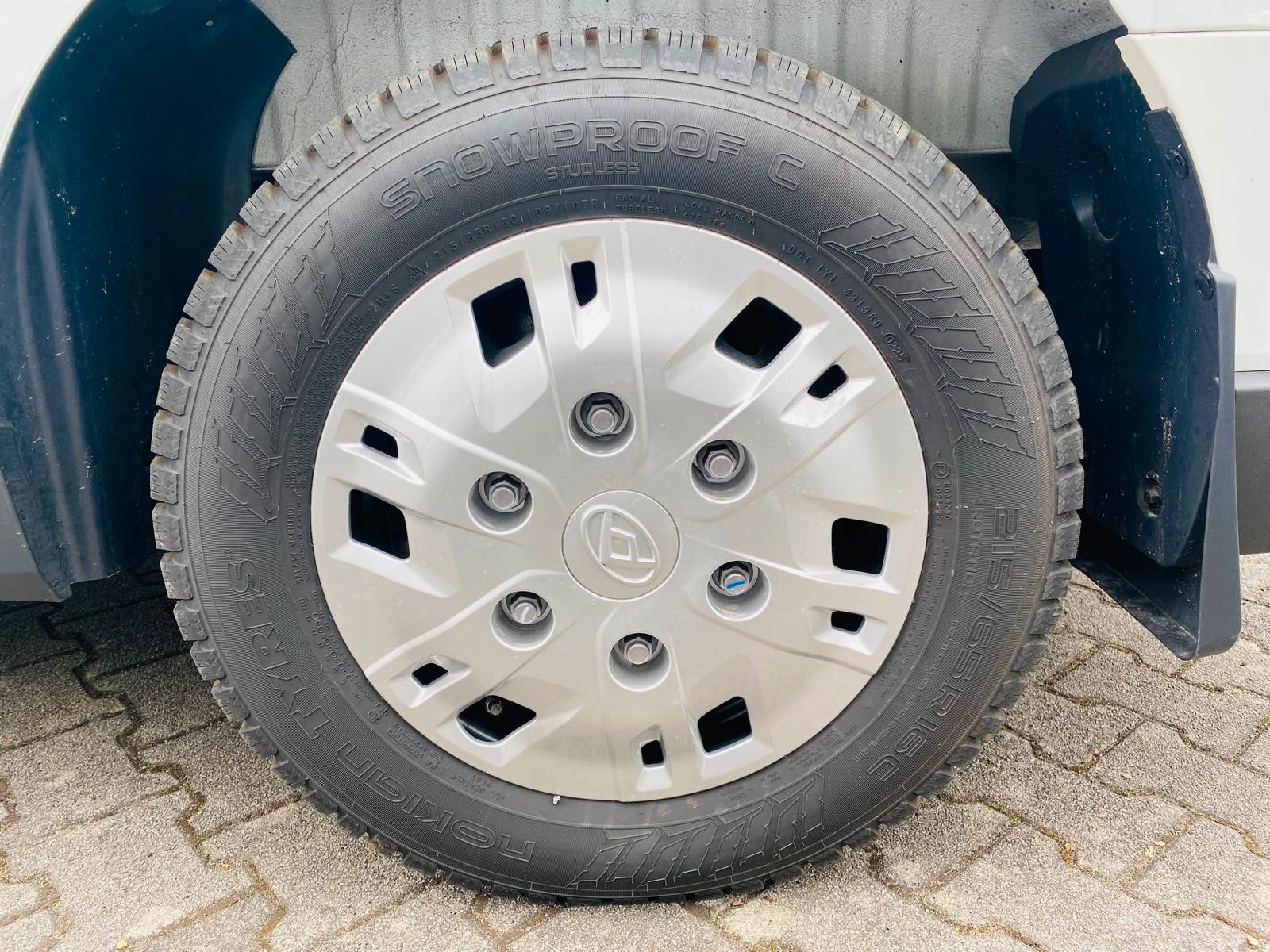 Fahrzeugabbildung Maxus eDeliver 7 L2 3,5t 3SIT+LED+NAVI+SHZ+KAMER+ACC+