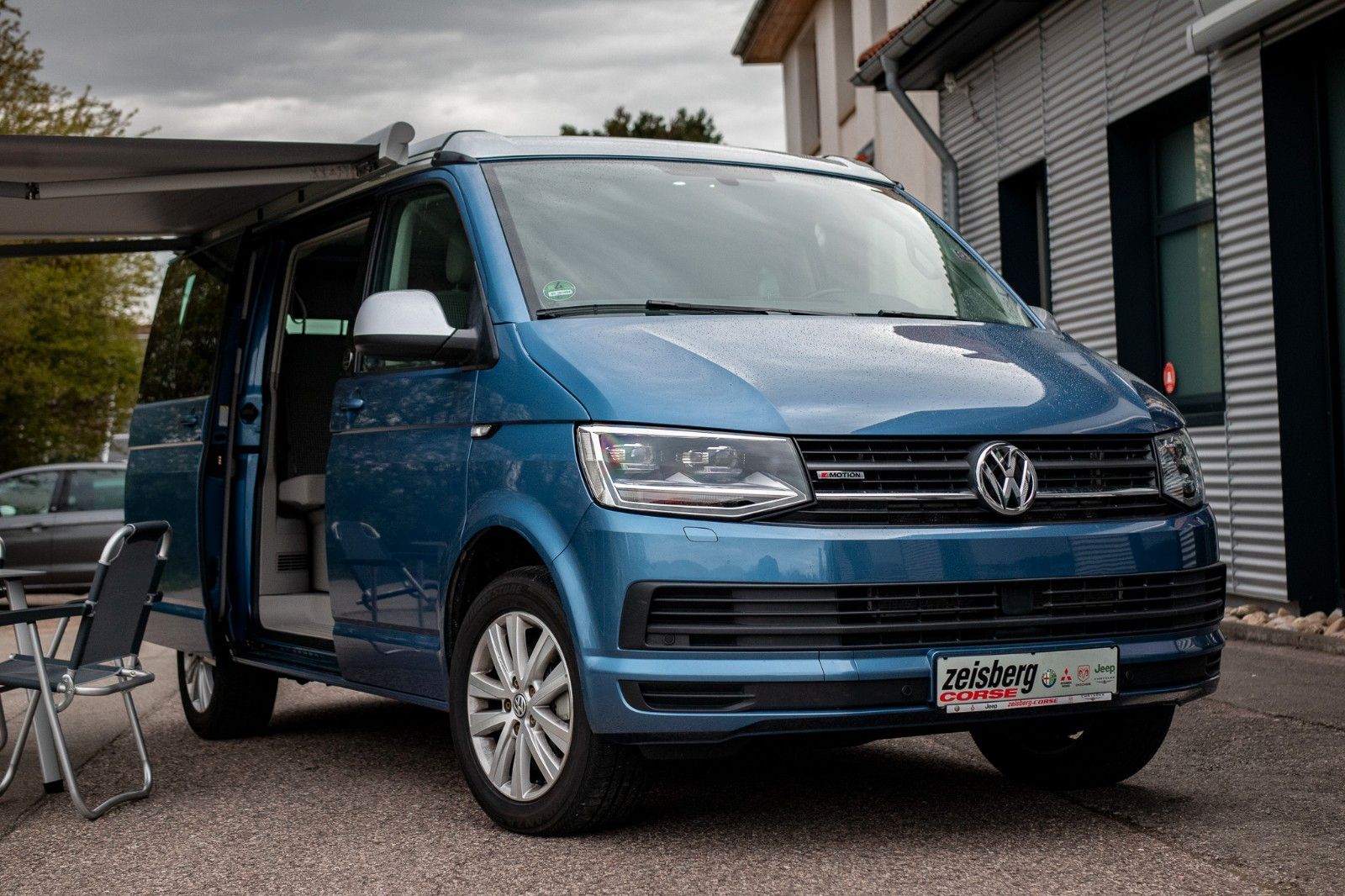 Fahrzeugabbildung Volkswagen T6 California Coast "30 Years"  4Motion 516€/Mon