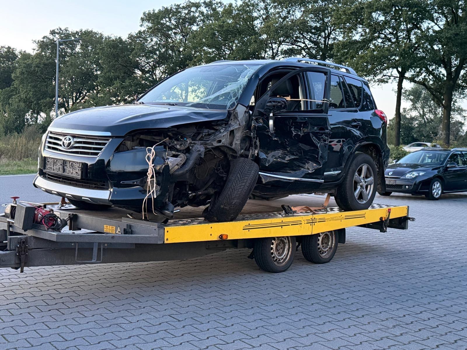 Toyota RAV4 2012 — photo 10