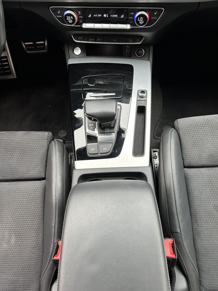 Fahrzeugabbildung Audi Q5 40 TDI Qu S-Line NAV+LED+AHK+VCOCK+KAM+19ZOLL