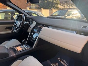 Land-Rover Discovery Sport - 11