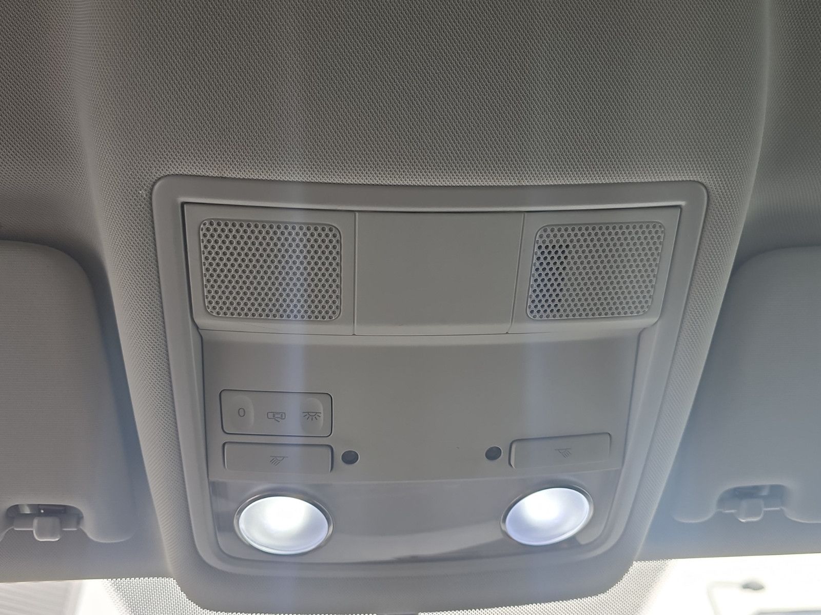 Fahrzeugabbildung SEAT Leon Style Diesel DSG-AUTOMATIK Temp PDC Klima