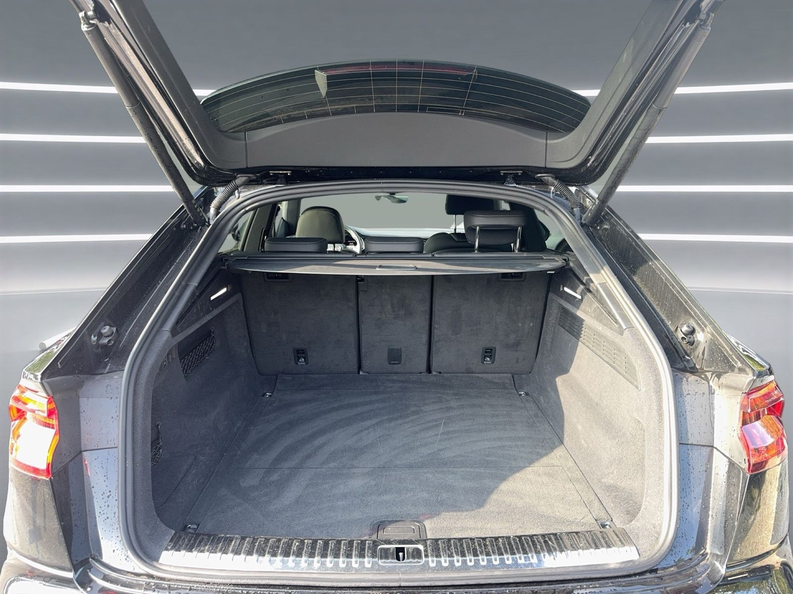 Audi SQ8 - Bild 17