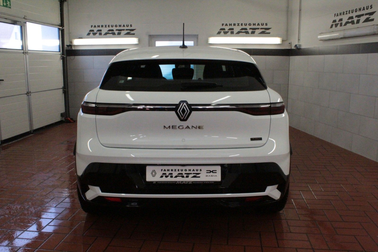 Fahrzeugabbildung Renault Megane E-Tech Electric Equilibre  boost charge