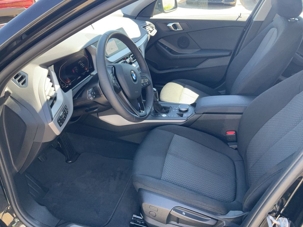 BMW 118i Lim. ADVANTAGE LED NAVI PDC SHZ KLIMA ALU foto 11