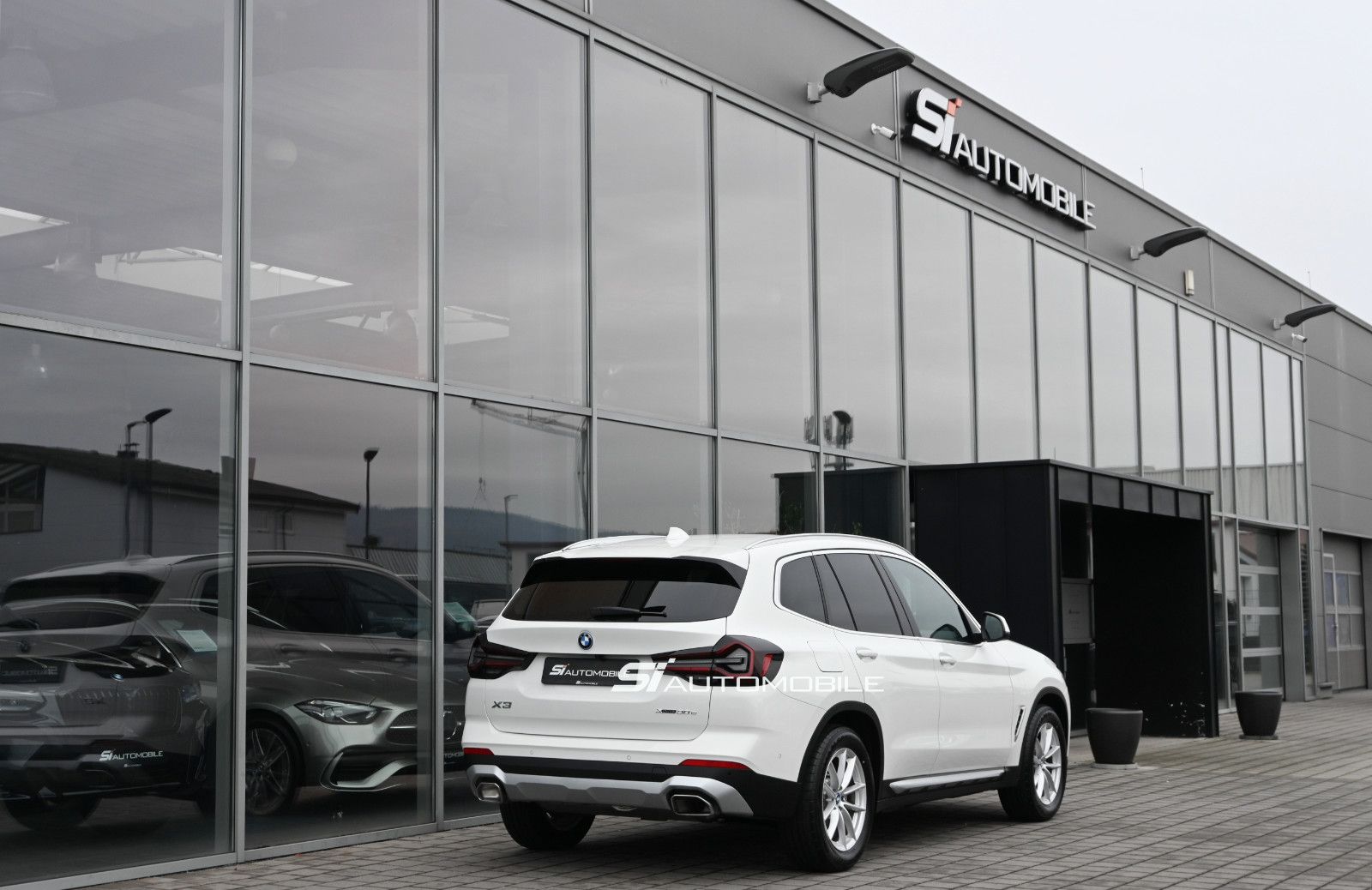 Fahrzeugabbildung BMW X3 xDr.30e °ACC°AHK°ADAP.FAHRWERK°HUD°MEMO°360°