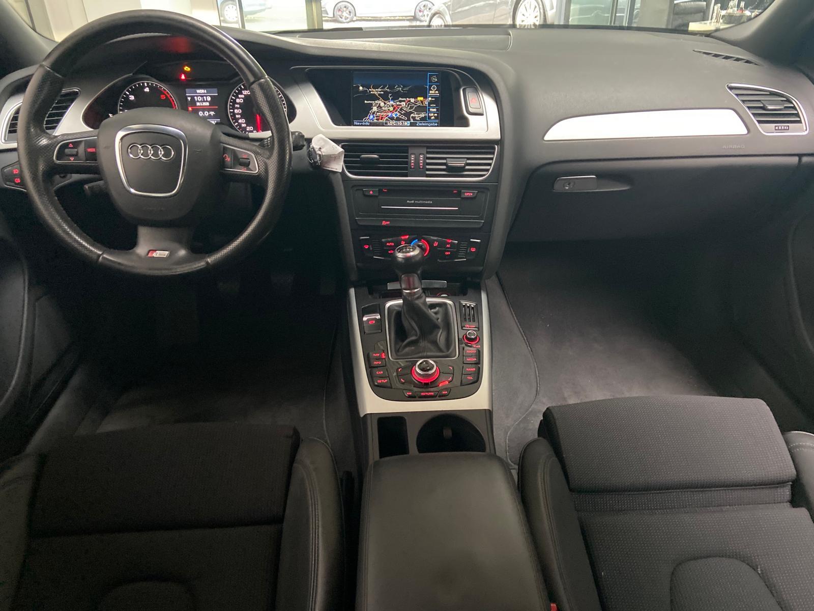 Audi A4 2010 — photo 13