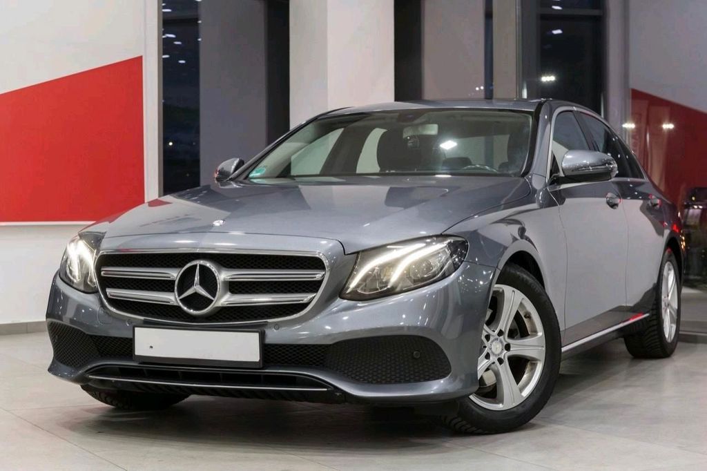 Image of Mercedes-Benz C 220