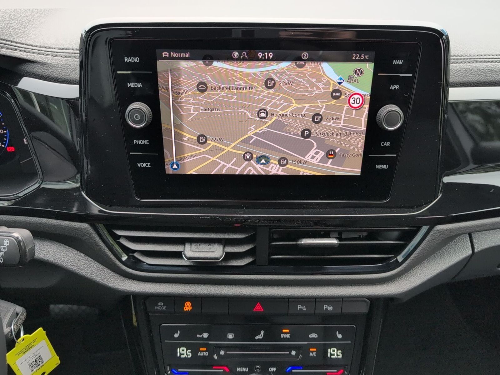 Volkswagen T-Roc - Bild 12