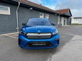Skoda Enyaq iV 80 SPORTLINE Pano+AHK+MATRIX+SOUNDSYSTE - blaue Skoda Enyaq