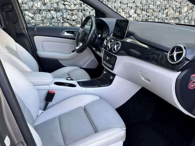 Mercedes-Benz B 220 – Bild 5