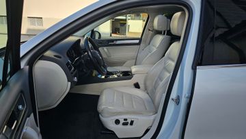 Volkswagen Touareg - 5