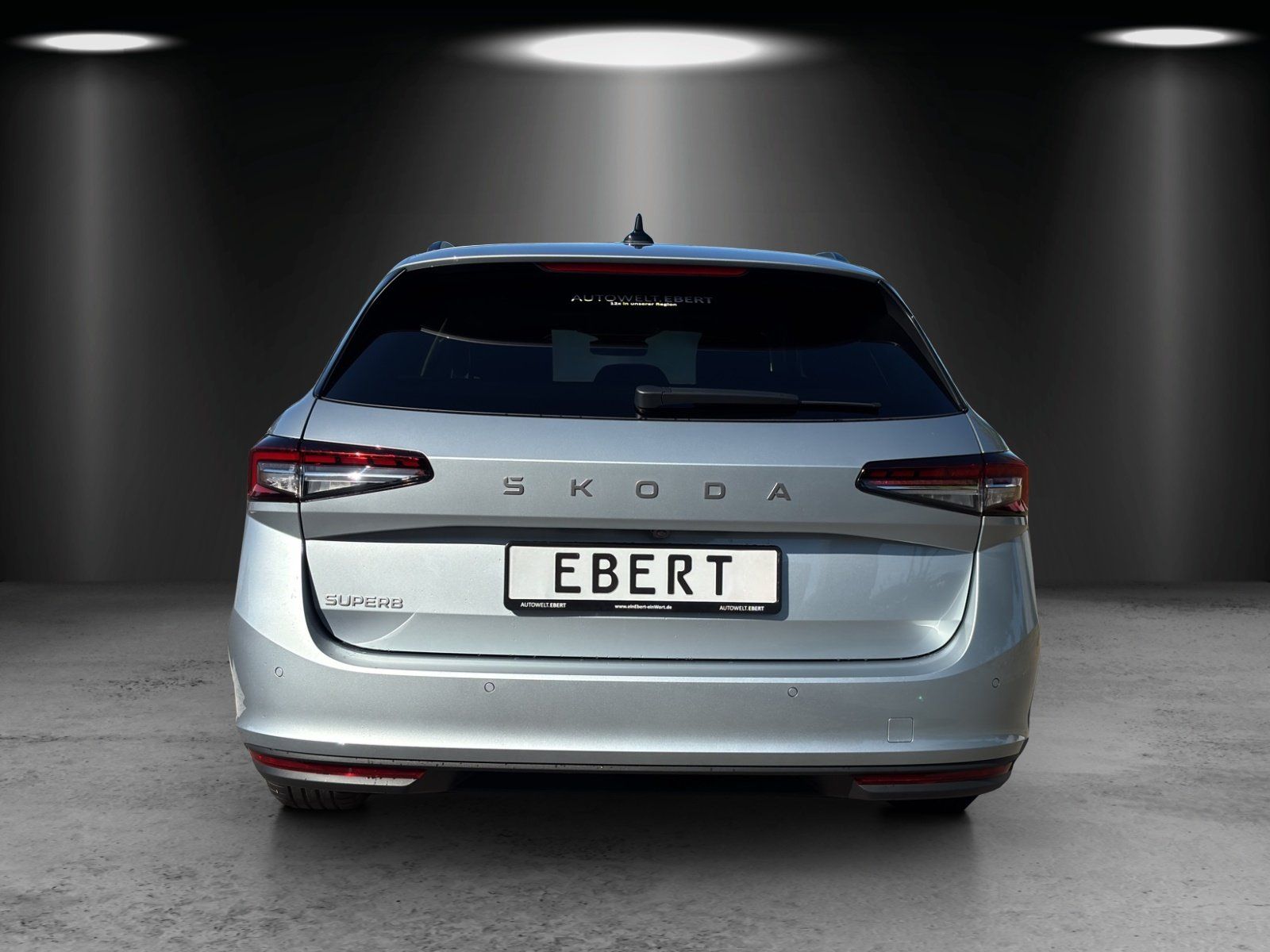 Fahrzeugabbildung SKODA Superb Combi Selection 2,0 TDI 110 kW DSG