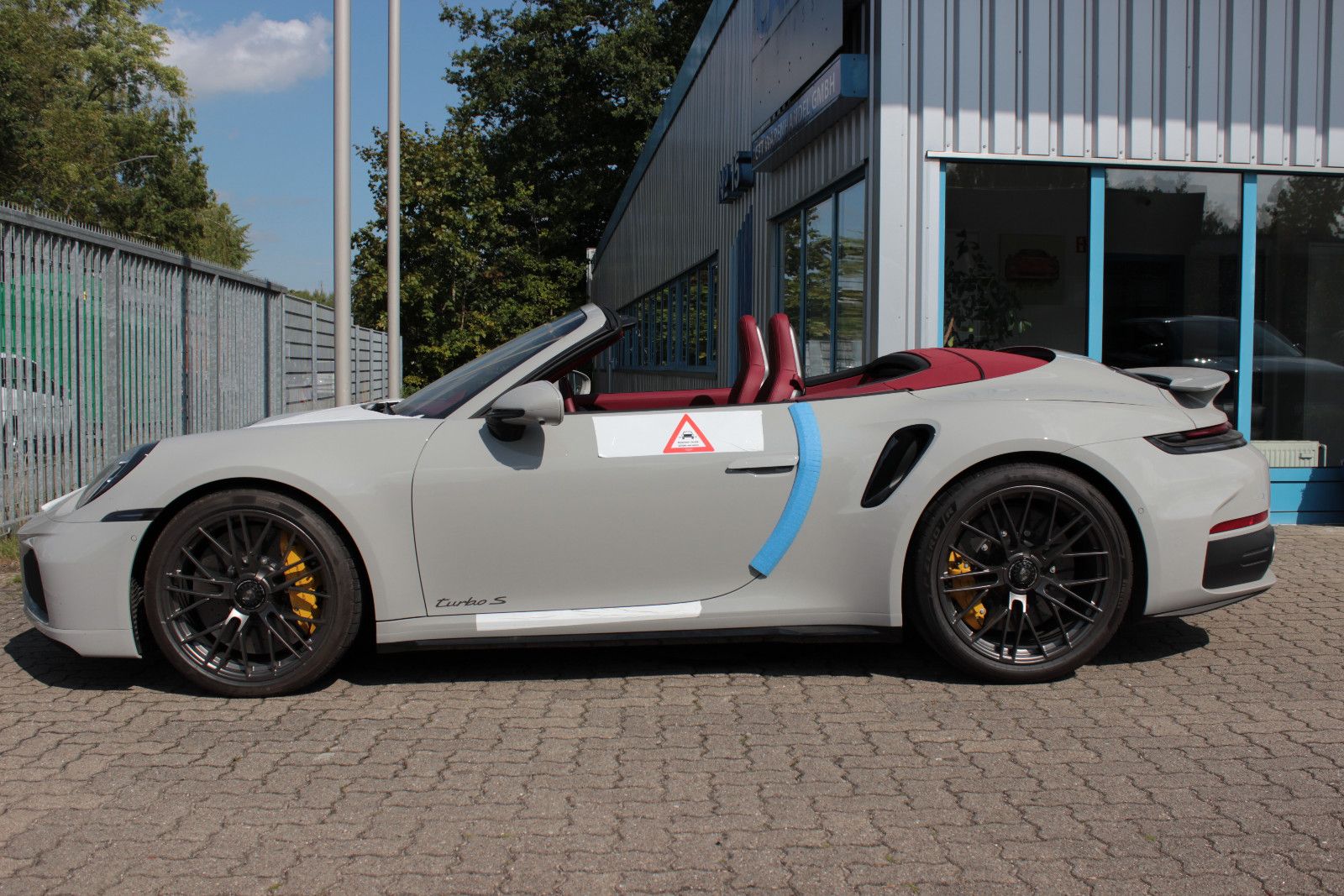 Fahrzeugabbildung Porsche 992.2 Turbo S Cabrio *LIFT* *BURMESTER* *INNO*