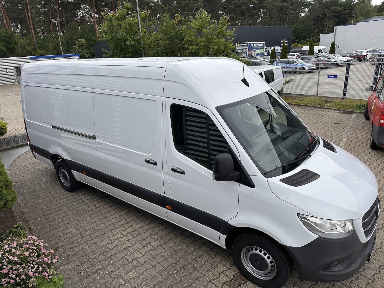 Mercedes-Benz Sprinter 319 V6 MAXI guter Zustand wenig KM