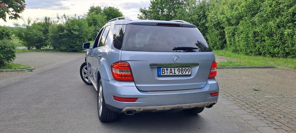 Mercedes-Benz ML 300