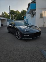 Porsche Panamera GTS Alcantara 4.8 V8 - Porsche Panamera aus 2012 mit Benzin-Antrieb