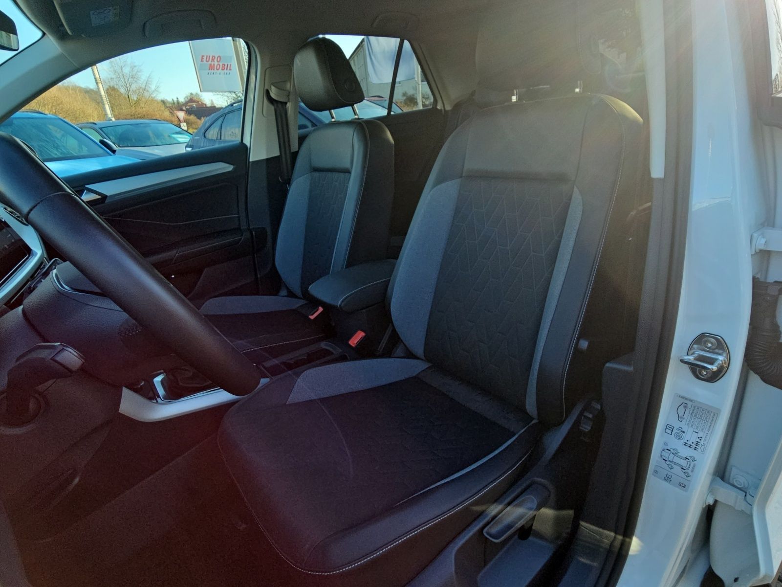 Volkswagen T-Roc - Bild 21