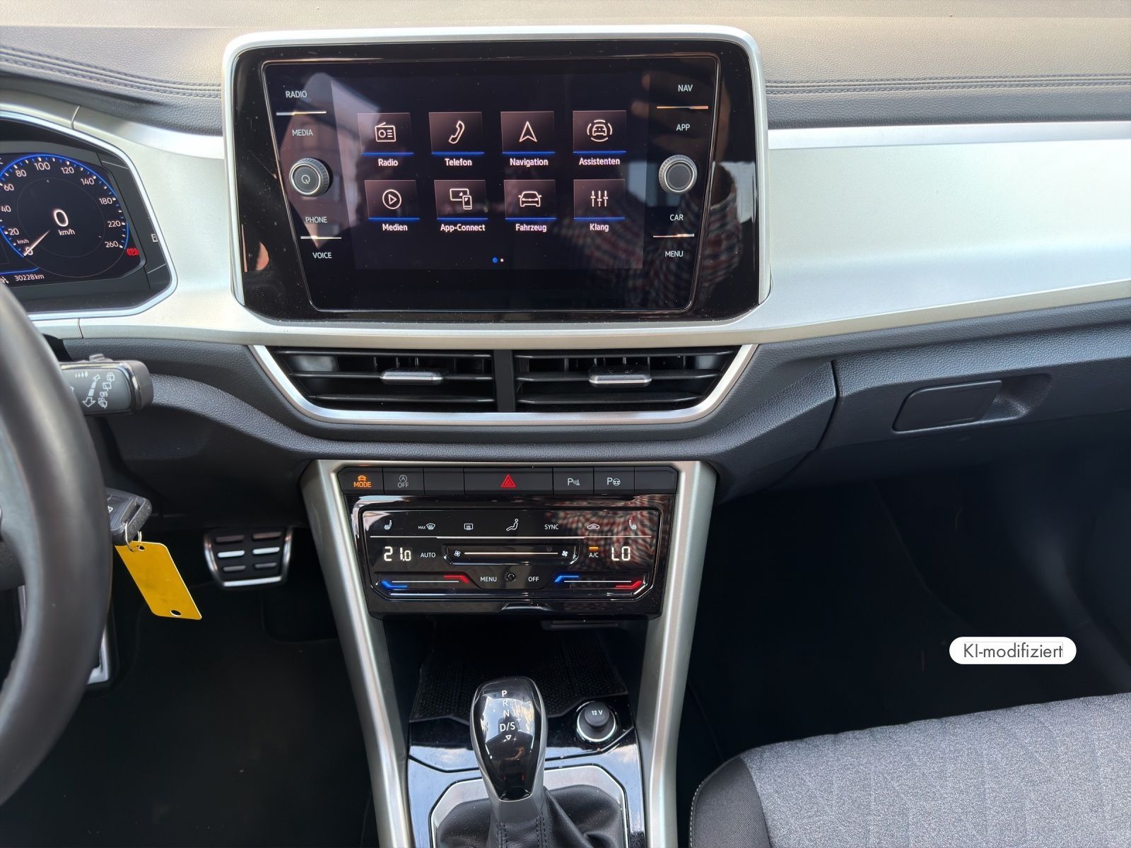 Volkswagen T-Roc - Bild 11