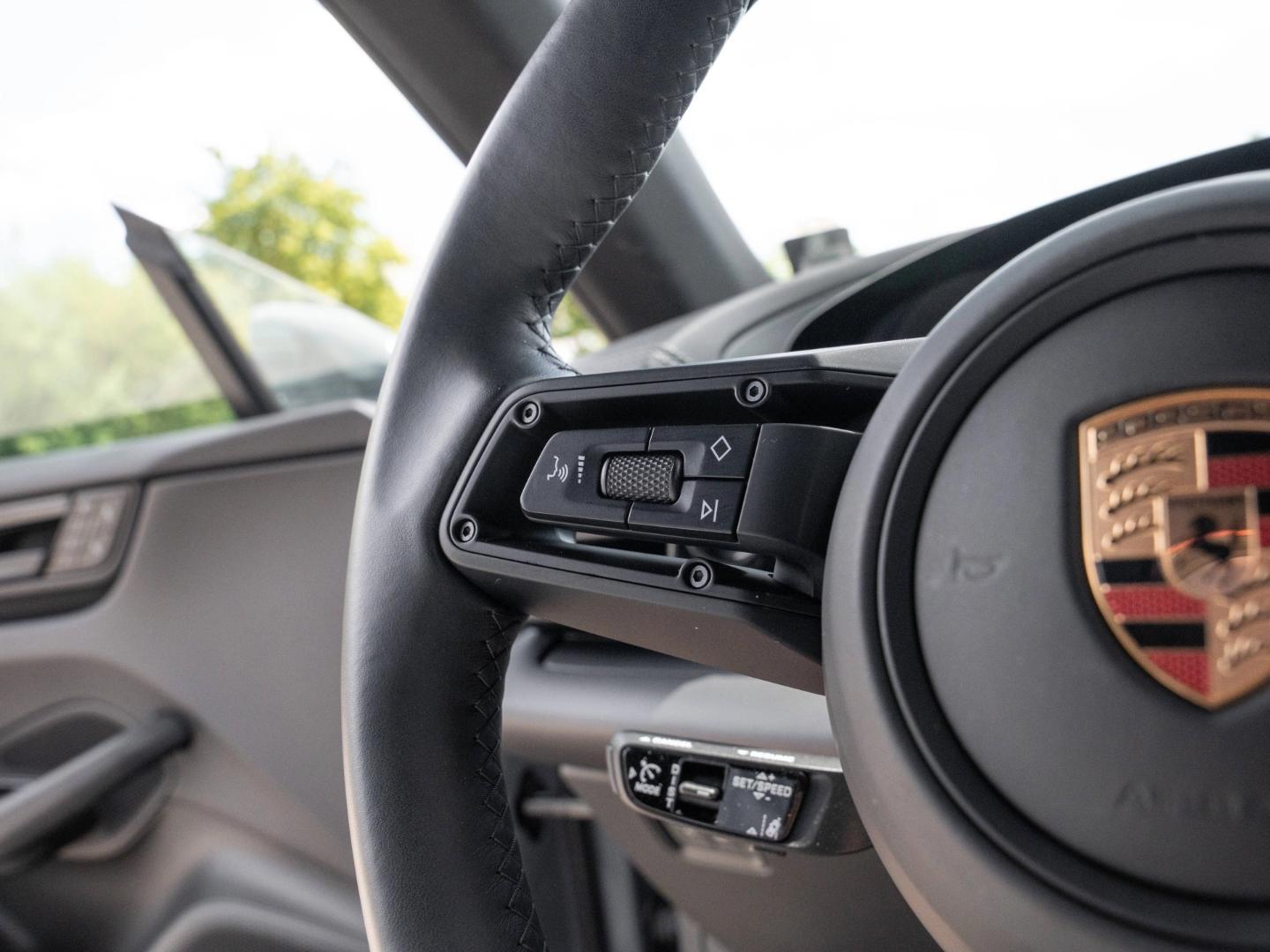 Porsche Macan Abstandsregeltempostat 21 Zoll BOSE
