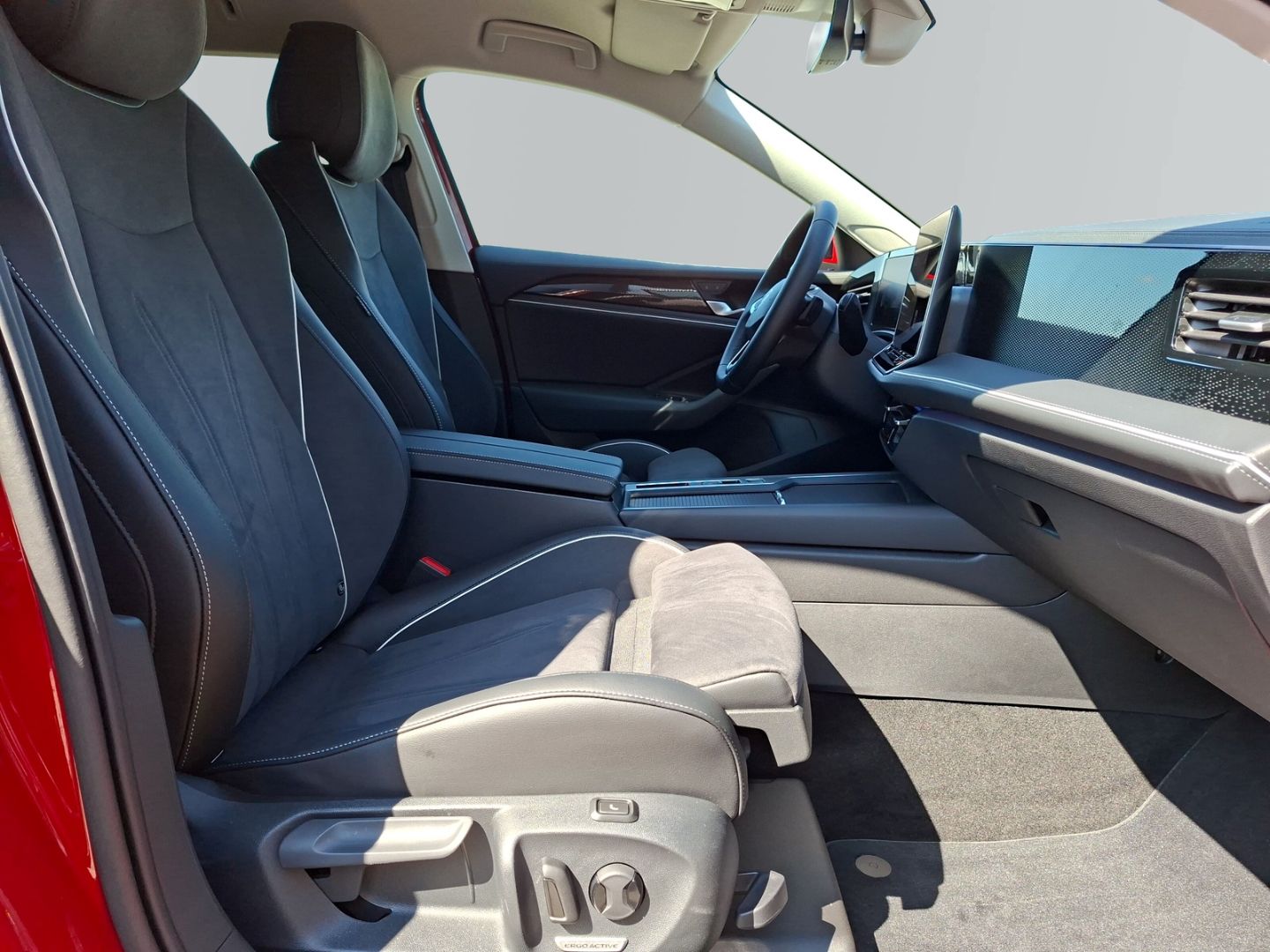 Passat Variant 1.5 eTSI Business *AHK*ACC*
