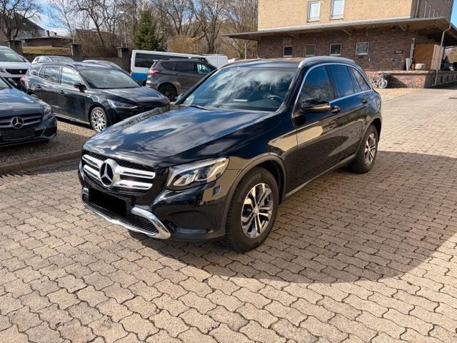 Mercedes-Benz GLC 220 d 4Matic  Exclusive /AMG-Line Interieur