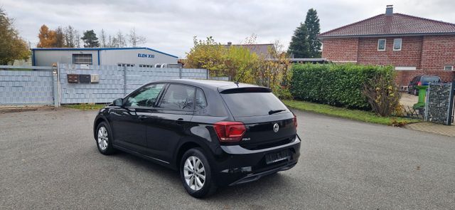 Volkswagen Polo VI Highline 1 Hand 1,6TDI 70KW/95PS