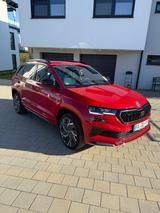 Skoda Karoq 1.5l TSI ACT DSG Sportline wenig Kilometer