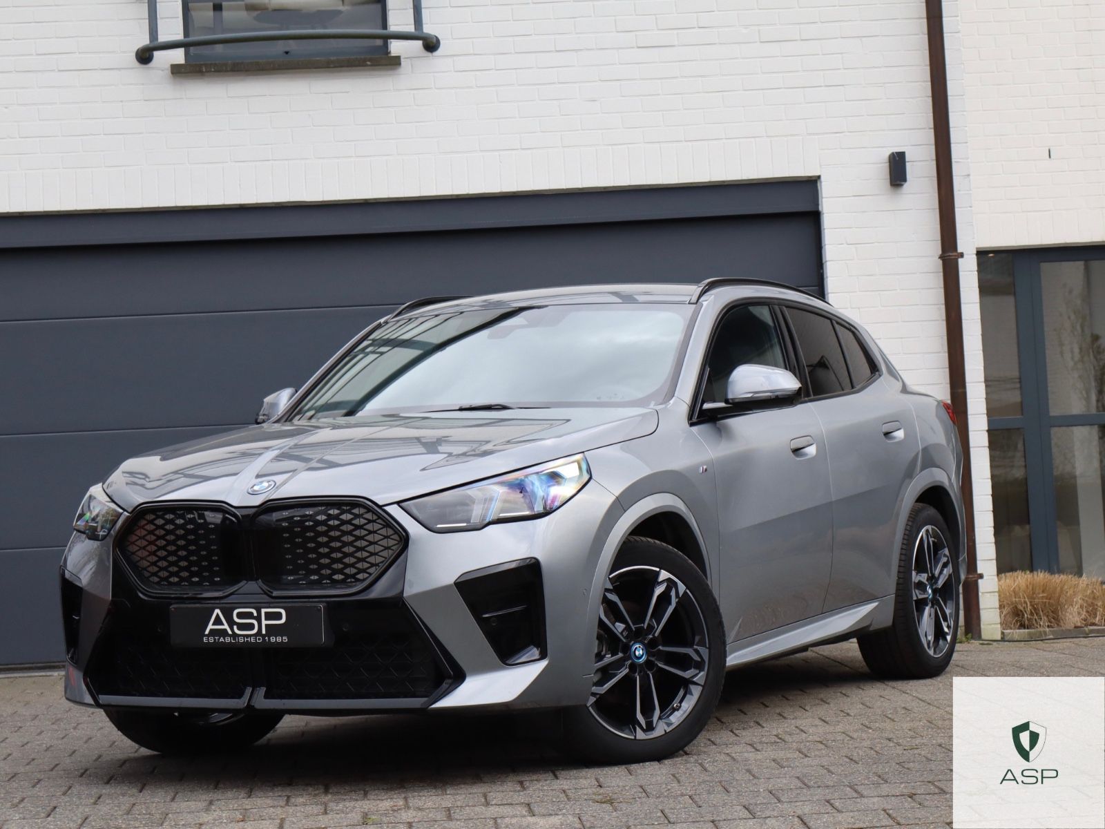 BMW iX2 20 eDrive M Sport | 1 owner | VAT ref