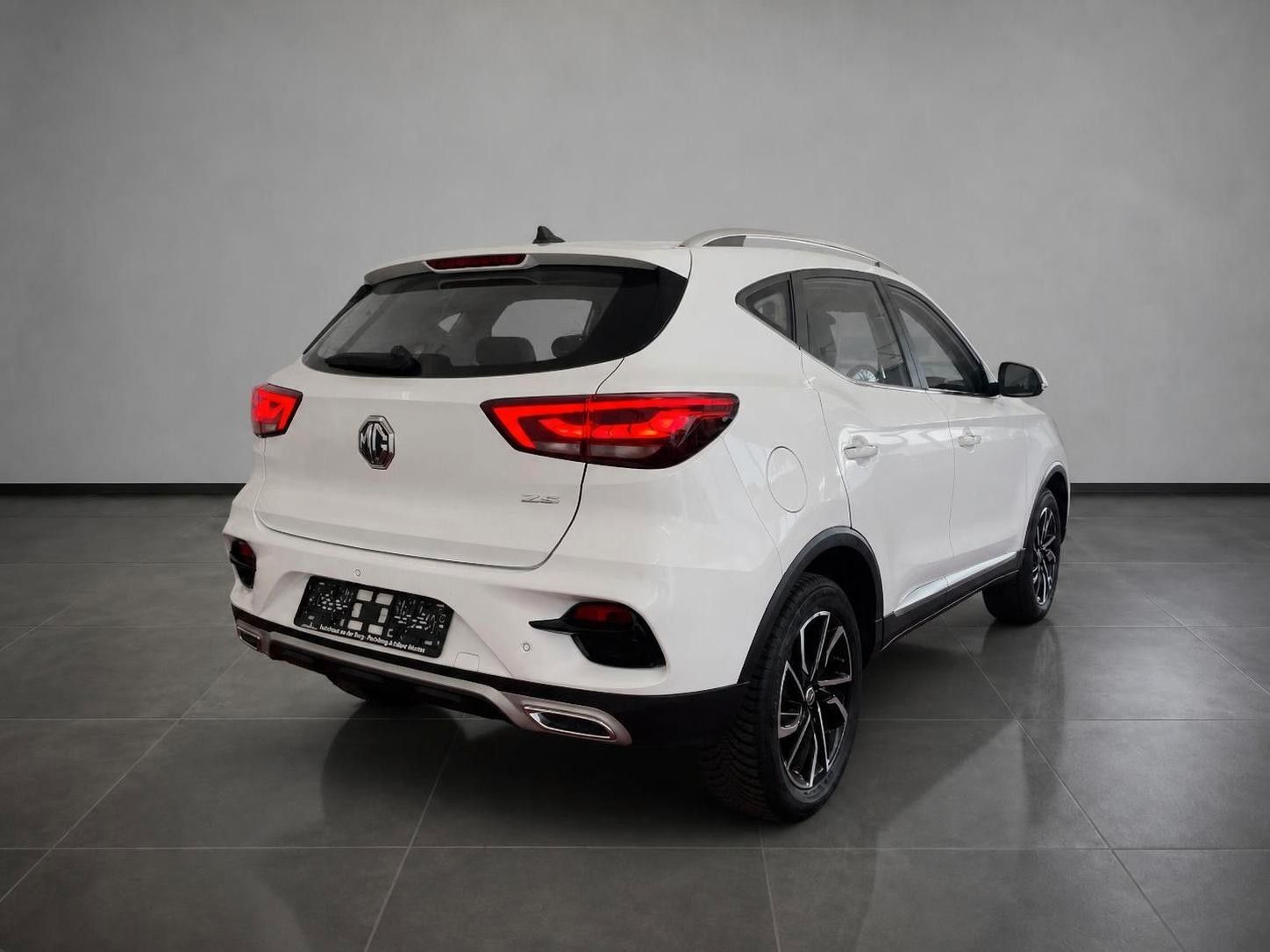 MG ZS