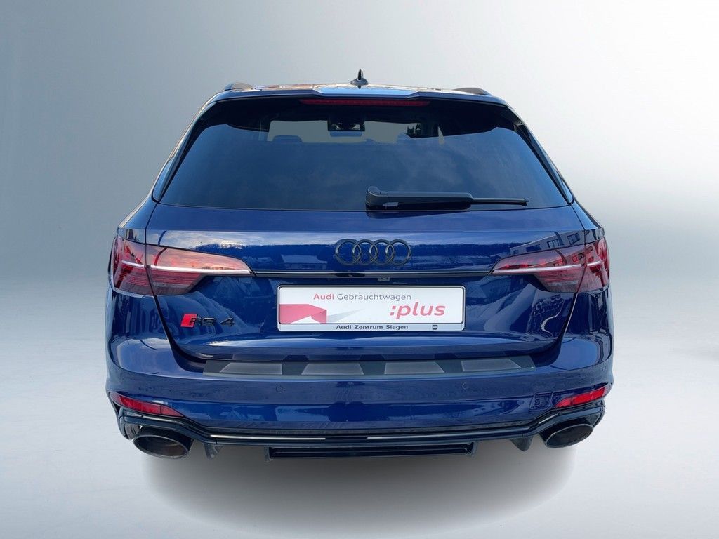Audi RS4 - Bild 6