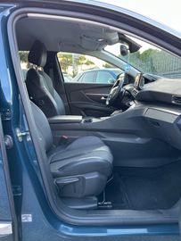 Peugeot 3008 - 8
