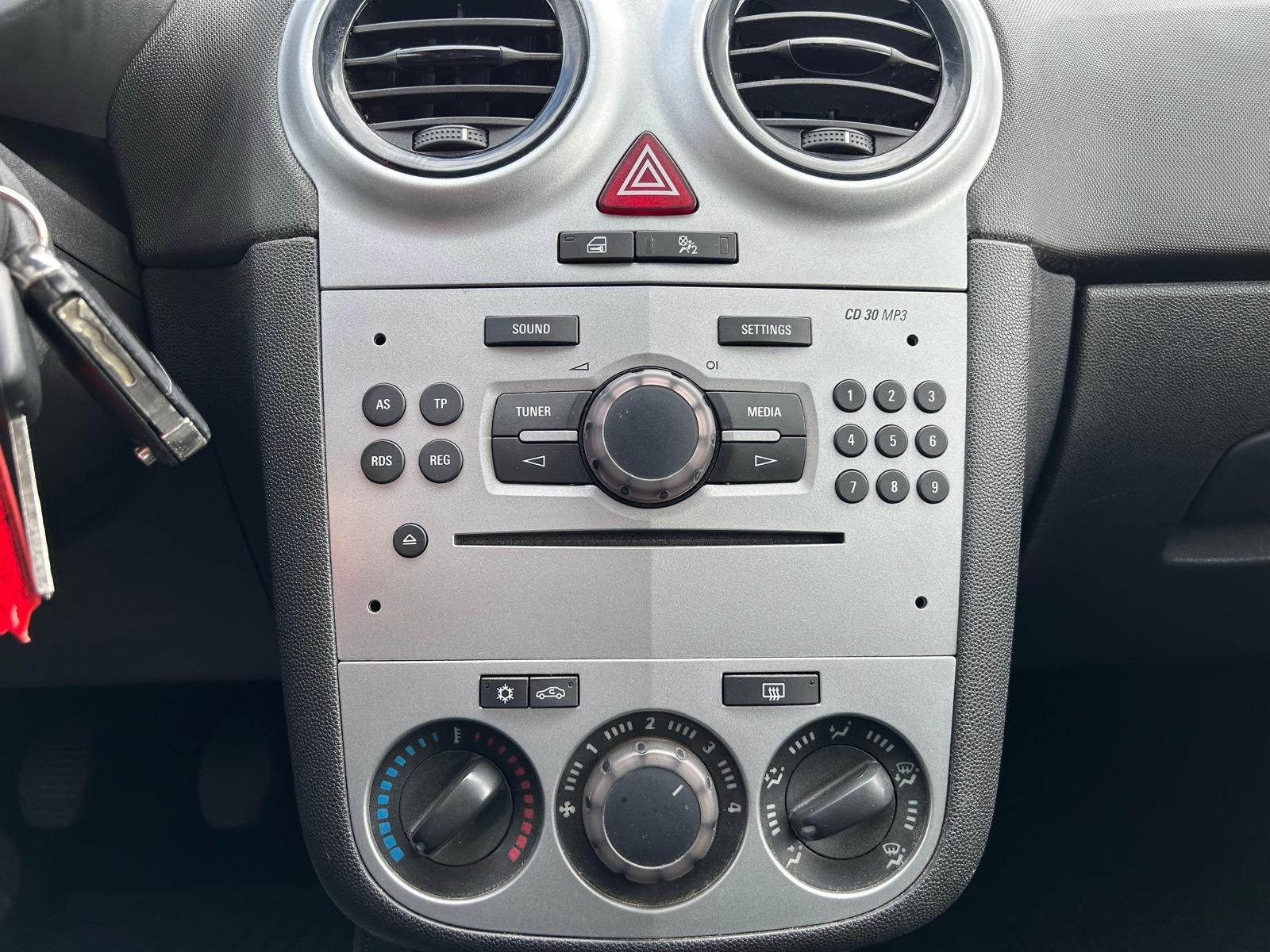 Fahrzeugabbildung Opel Corsa D Selection