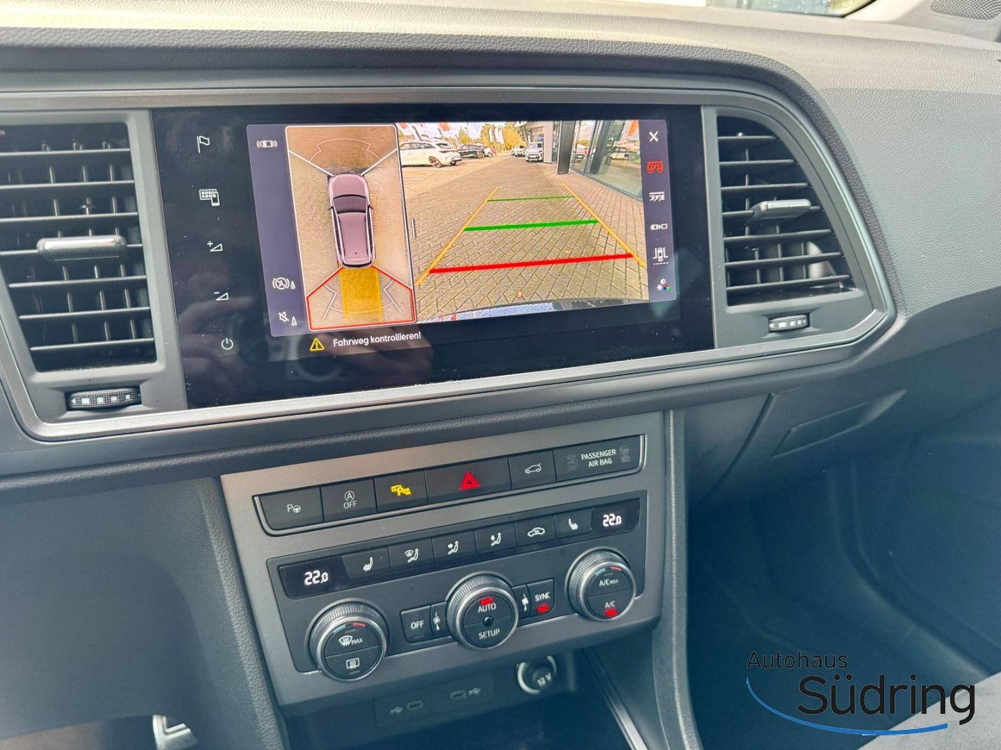 Ateca 2,0 TSI 4Drive DSG AHK Navi 360 Kamera LED