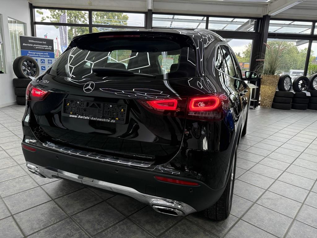 Mercedes-Benz GLA e, 1 Hand, Leder, Kamera, Widescreen, миниатюра 11